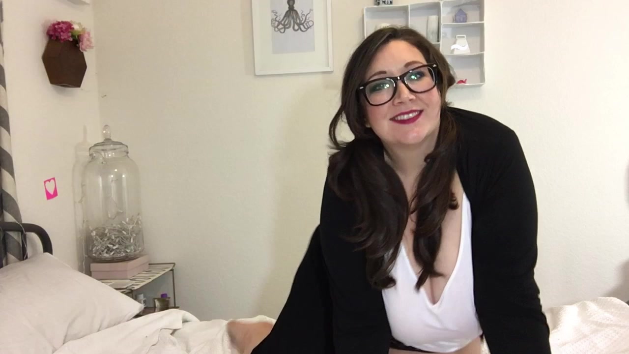 CuteJayne BBW Giantess BBW Female Domination Videos IWantClips